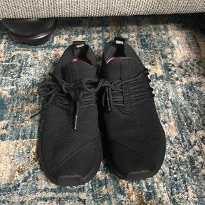 Women's Trainer AD 1  Black size 8
